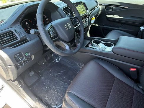 New 2026 Honda Ridgeline Black Edition image 10