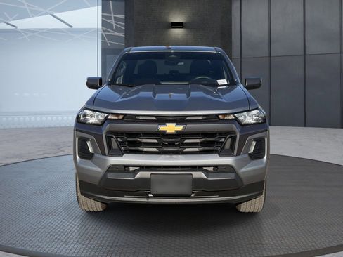 Certified 2024 Chevrolet Colorado LT RWD image 9