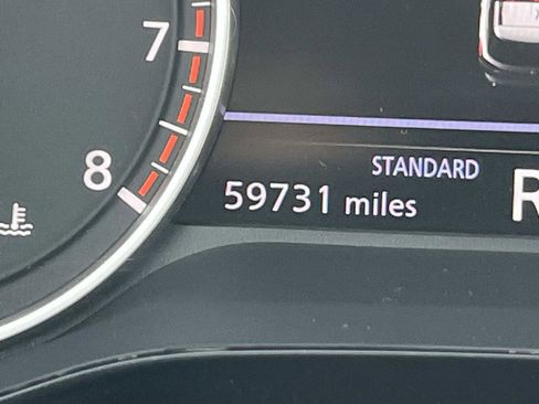 Used 2022 Nissan Pathfinder SL w/ SL Black Package image 39