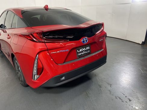 Used 2020 Toyota Prius Prime Limited FWD image 9