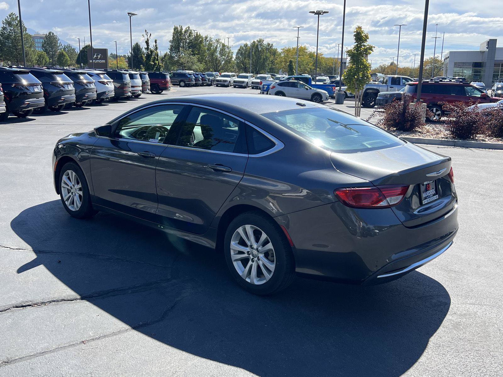 Used 2015 Chrysler 200 Limited w/ Convenience Group FWD image 19