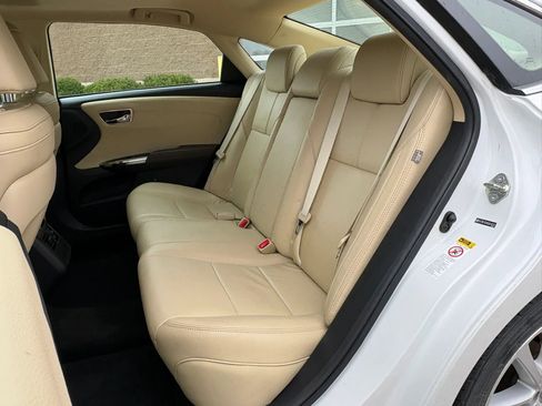 Used 2013 Toyota Avalon XLE Touring image 19