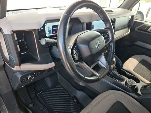 Used 2022 Ford Bronco Wildtrak AWD/4WD image 11