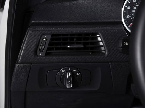 Used 2011 BMW M3 Coupe image 34