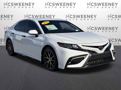 Used 2021 Toyota Camry SE image 7