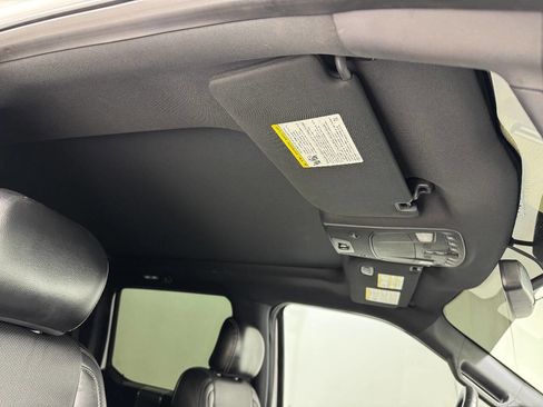 Used 2017 Ford F150 Lariat image 34