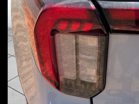 New 2026 Ford Explorer Active RWD image 16