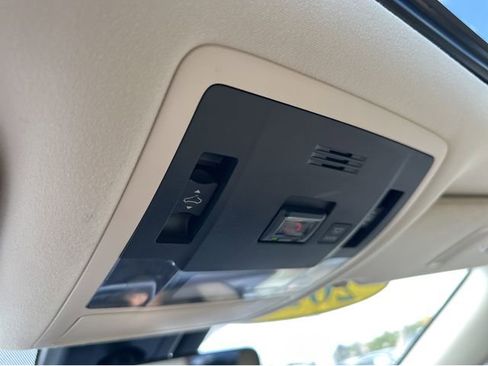 Used 2022 Lexus RX 450h AWD w/ Luxury Package image 10