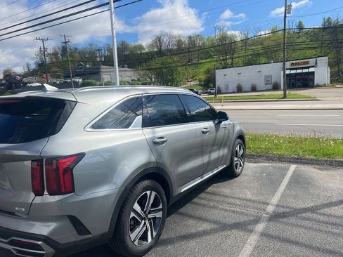 Used 2023 Kia Sorento EX AWD/4WD image 6