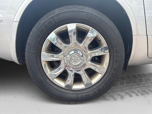 Used 2017 Buick Enclave Leather AWD/4WD image 17