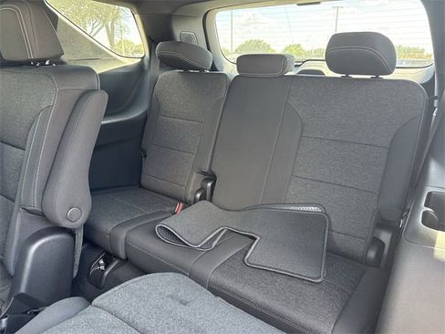 New 2026 Chevrolet Traverse LT w/ Driver Confidence Package image 25