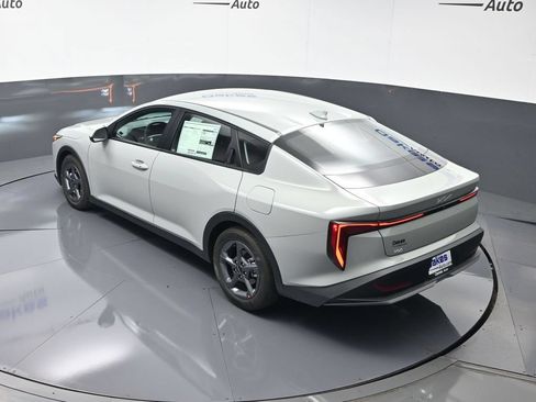 New 2026 Kia K4 FWD image 48