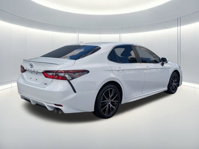 Used 2024 Toyota Camry SE FWD image 6
