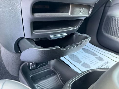 New 2026 Chrysler Pacifica Select FWD image 25