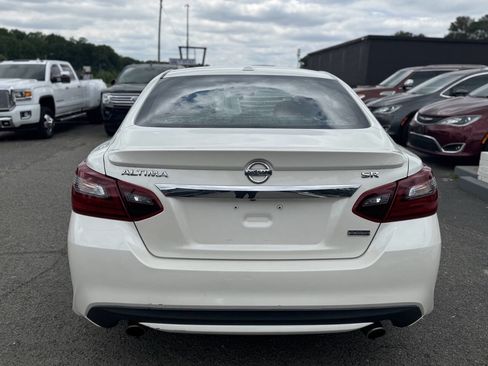 Used 2018 Nissan Altima 2.5 SR w/ SR Special Edition FWD image 5