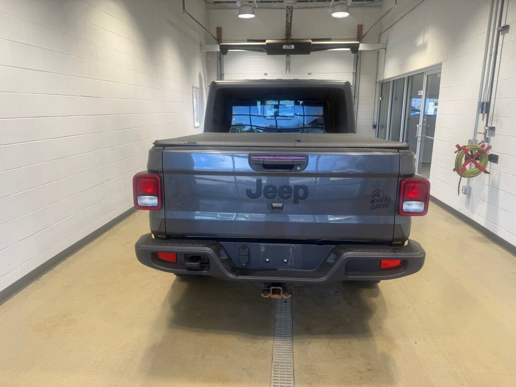 Used 2021 Jeep Gladiator Sport AWD/4WD image 4