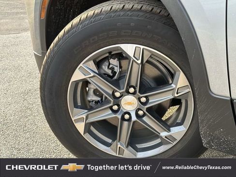New 2025 Chevrolet Blazer LT w/ Convenience Package FWD image 10