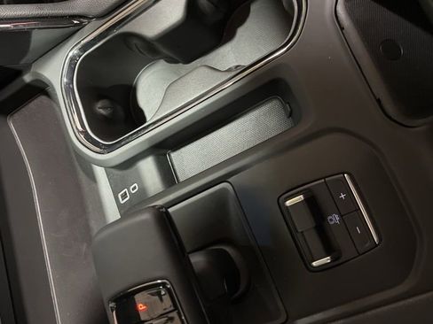 Certified 2023 GMC Sierra 1500 AT4 w/ AT4 Premium Package AWD/4WD image 24