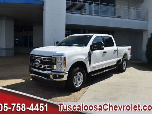 Used 2025 Ford F250 XLT w/ FX4 Off-Road Package image 5