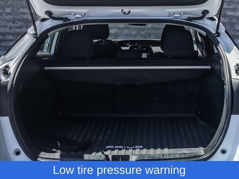 Used 2022 Toyota Prius LE AWD/4WD image 22