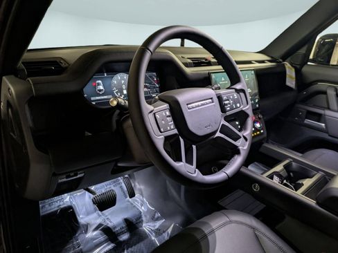 New 2026 Land Rover Defender 110 S AWD/4WD image 15