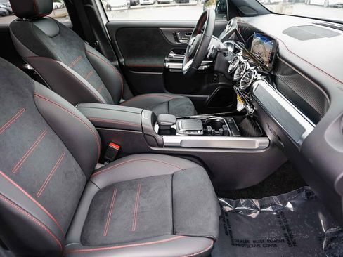 Used 2023 Mercedes-Benz EQB 350 4MATIC SUV image 17