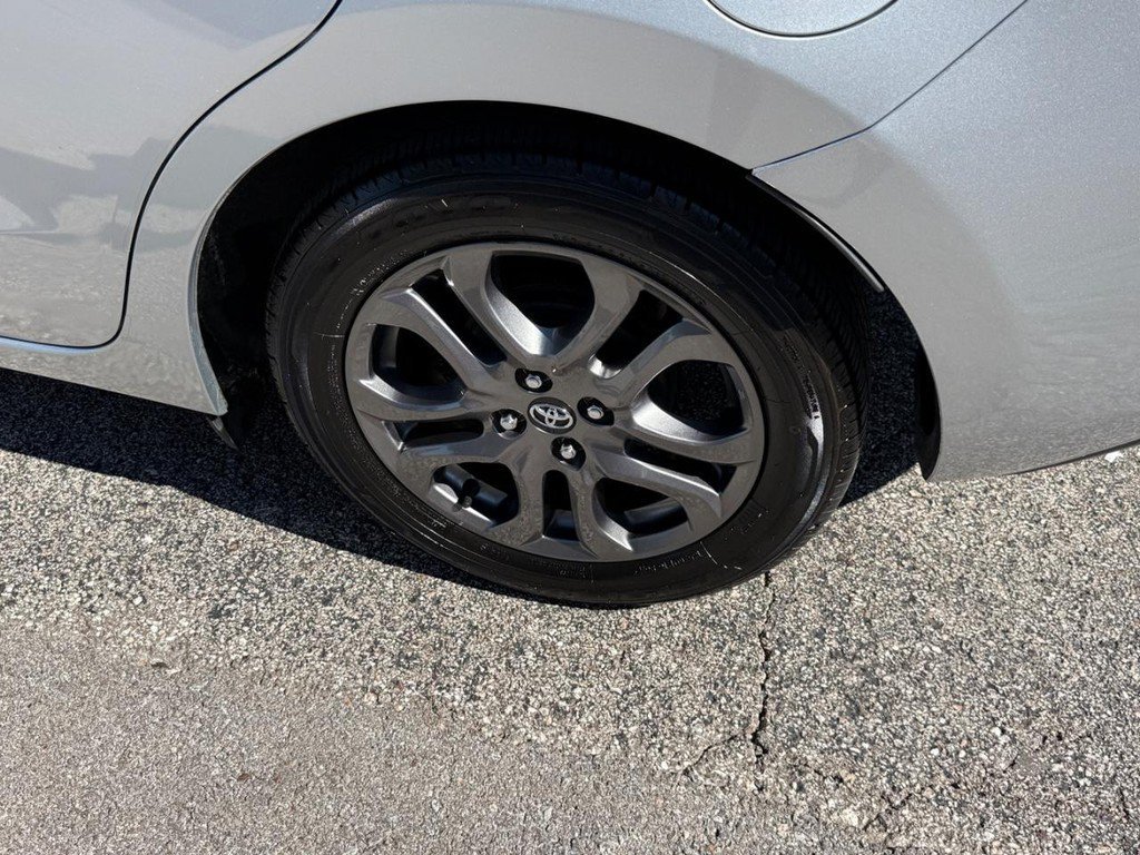 Used 2019 Toyota Yaris LE FWD image 6