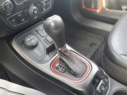 Used 2017 Jeep Compass Trailhawk w/ Navigation Group image 18