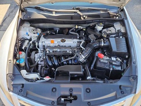 Used 2011 Honda Accord LX image 19