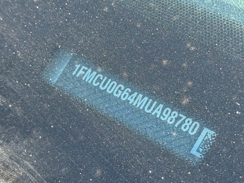 Used 2021 Ford Escape SE w/ Convenience Package image 7