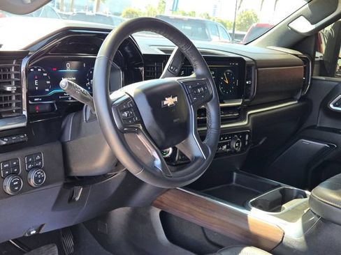 Certified 2024 Chevrolet Silverado 2500 High Country w/ High Country Premium Package AWD/4WD image 18