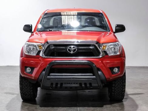 Used 2014 Toyota Tacoma PreRunner w/ SR5 Package RWD image 6