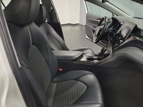 Used 2023 Toyota Camry SE image 22