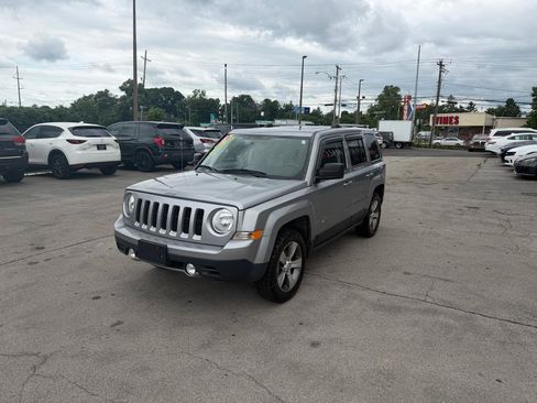 Used 2016 Jeep Patriot High Altitude AWD/4WD image 7