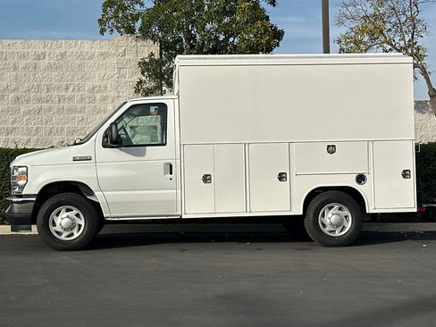 New 2026 Ford E-350 and Econoline 350 Super Duty w/ Power Equipment Group image 7