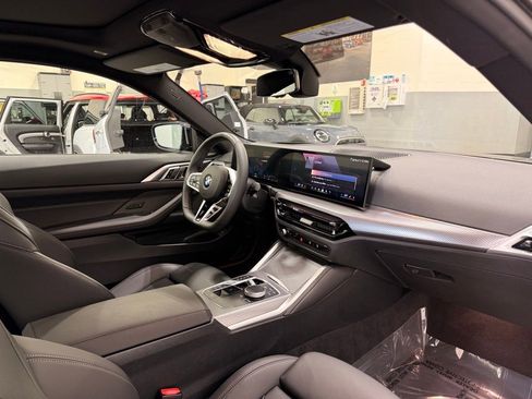 Used 2025 BMW 430i xDrive Coupe w/ M Sport Package image 23