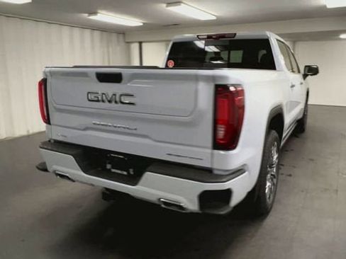 New 2026 GMC Sierra 1500 Denali Ultimate AWD/4WD image 8
