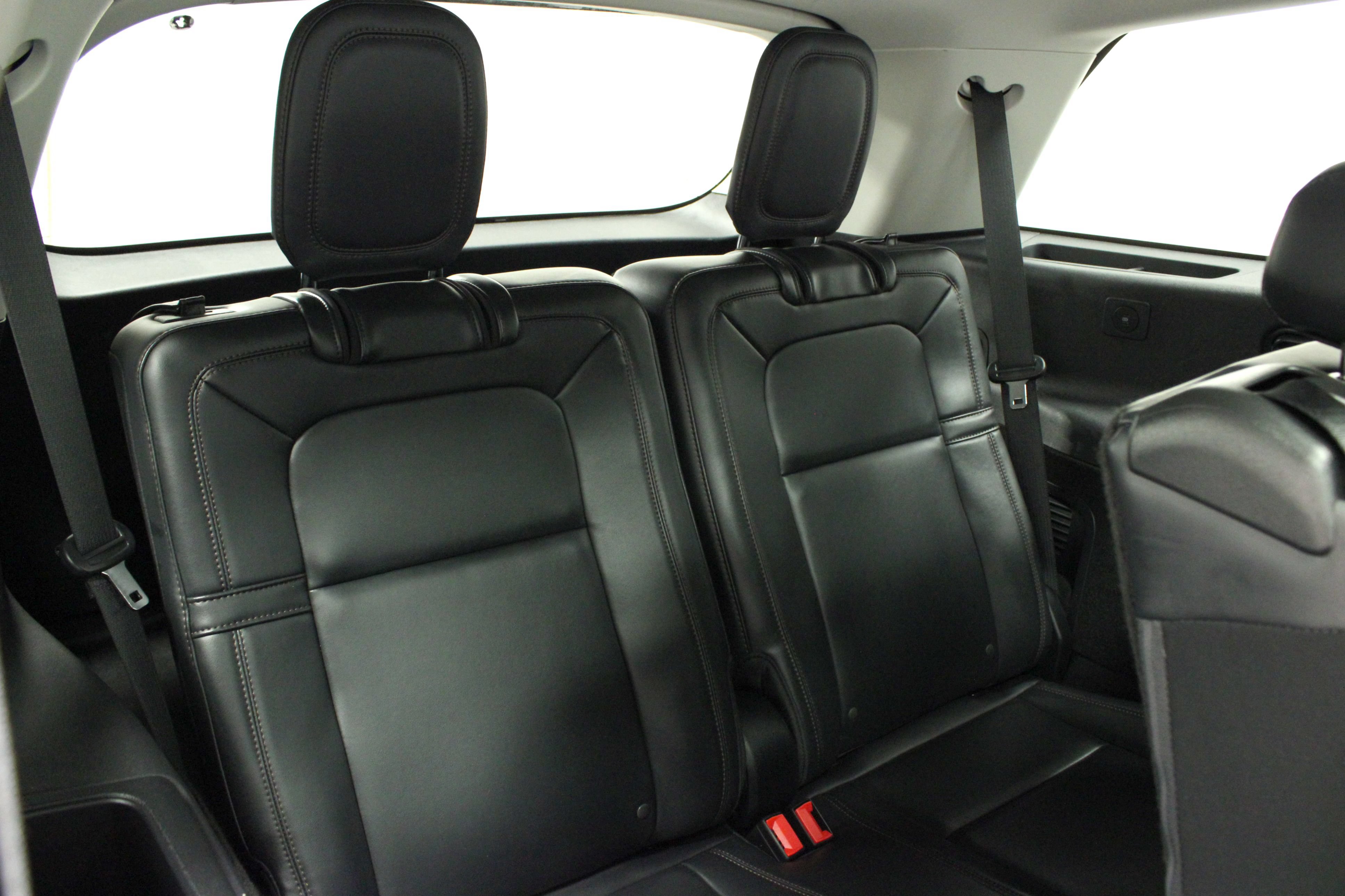 Used 2025 Lincoln Aviator Reserve AWD/4WD image 17
