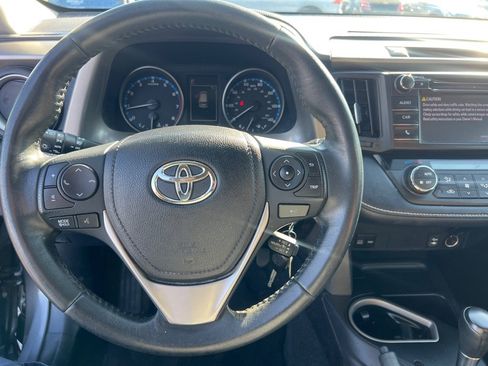Used 2018 Toyota RAV4 Adventure image 27