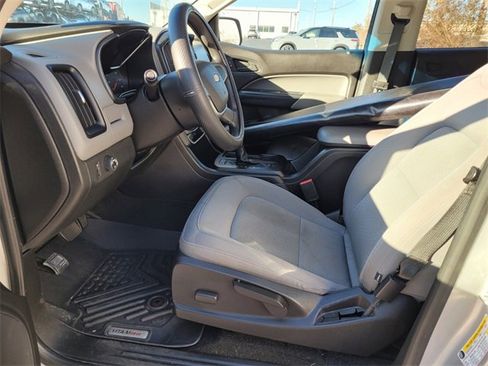 Used 2018 Chevrolet Colorado W/T w/ WT Convenience Package image 8