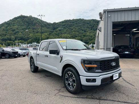 Used 2024 Ford F150 STX RWD image 3