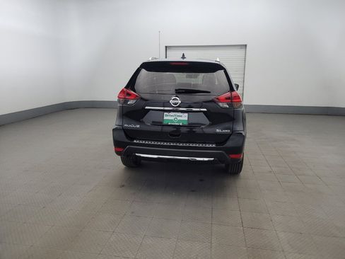 Used 2017 Nissan Rogue SL AWD/4WD image 7