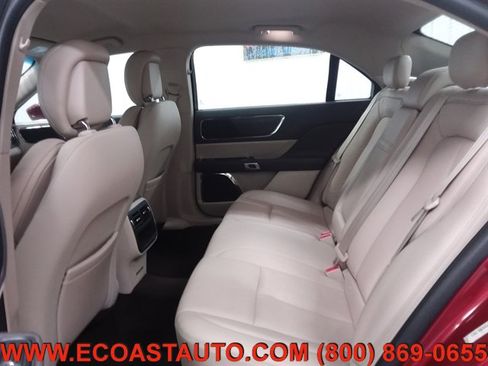 Used 2017 Lincoln Continental Select image 12