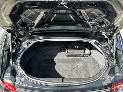 Used 2025 MAZDA MX-5 Miata RF Grand Touring RWD image 16