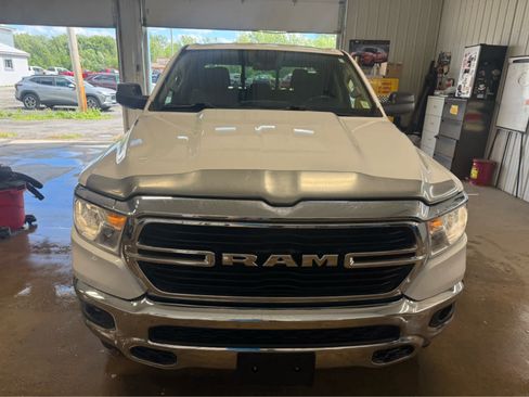 Used 2019 RAM 1500 Big Horn AWD/4WD image 3