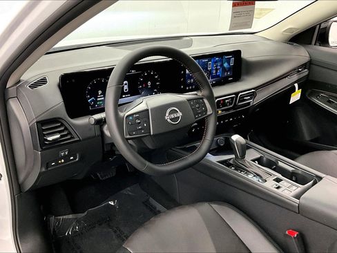 New 2026 Nissan Sentra SR w/ SR Premium Package FWD image 7
