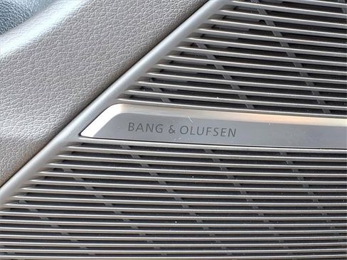 Used 2023 Audi SQ8 Prestige image 17