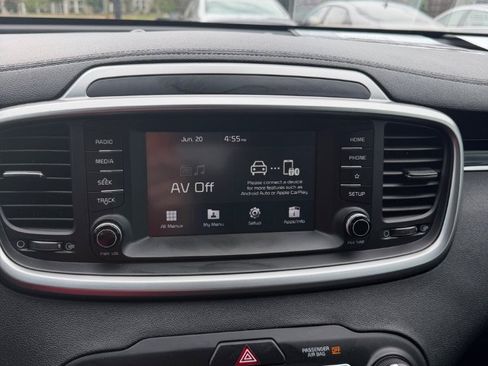 Used 2019 Kia Sorento S FWD image 11