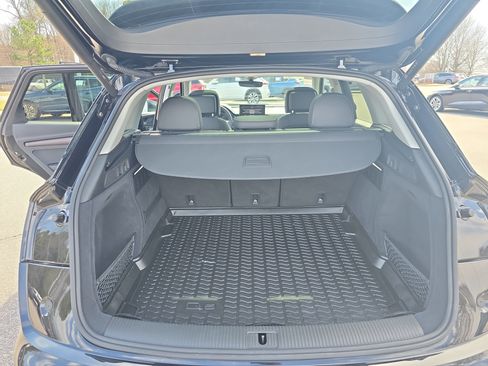Certified 2023 Audi Q5 2.0T Premium w/ Convenience Package image 12