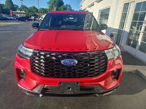 New 2026 Ford Explorer ST-Line AWD/4WD image 3